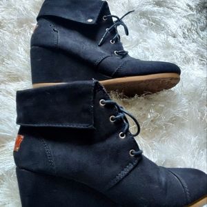 Mad Love Black Faux Suede Wedge Boots Women's S9